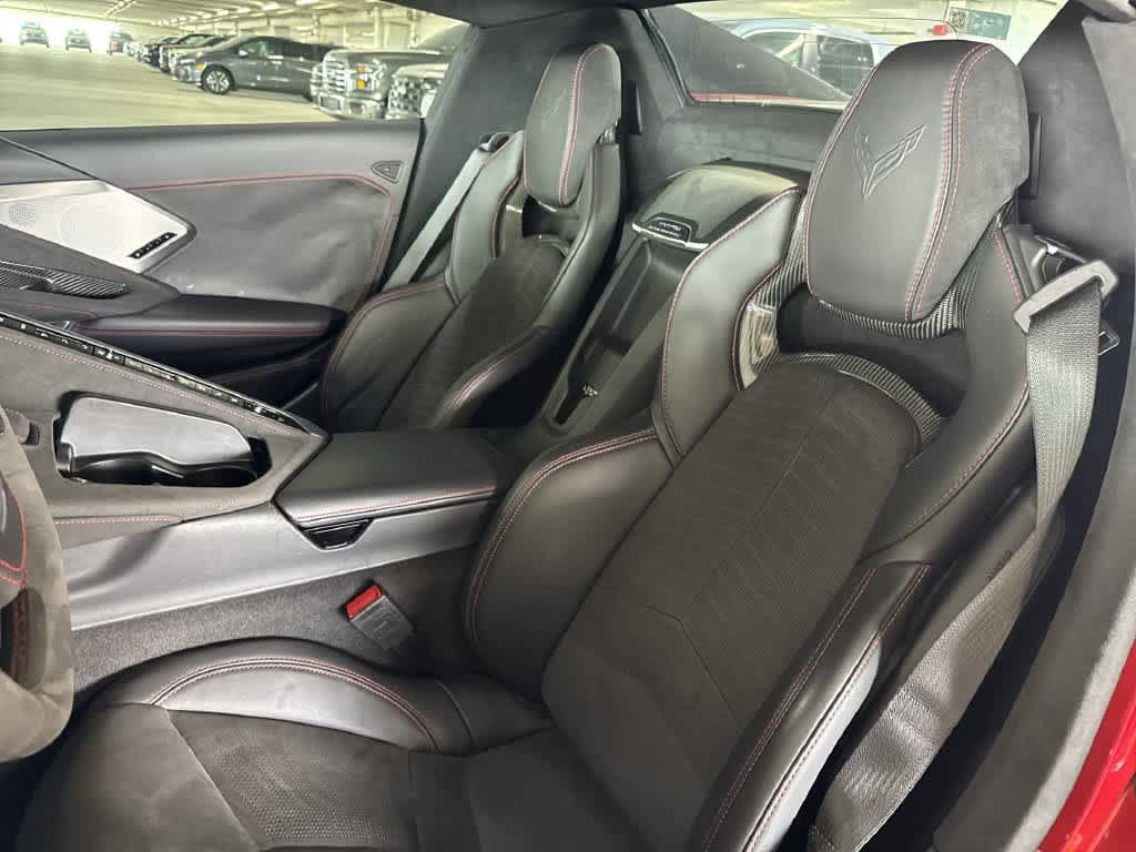 Used 2022 Chevrolet Corvette Stingray Premium Conv w/ Z51 Performance Package RWD image 14