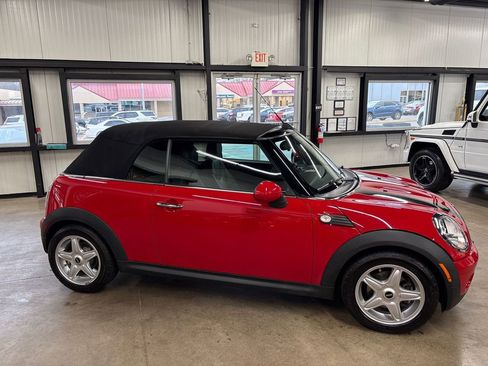 Used 2009 MINI Cooper Convertible image 21