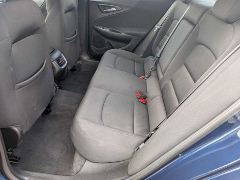 Used 2022 Chevrolet Malibu LT FWD image 17