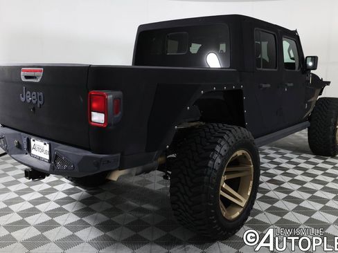 Used 2022 Jeep Gladiator Sport image 5