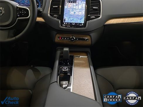 Used 2025 Volvo XC90 B6 Plus image 13