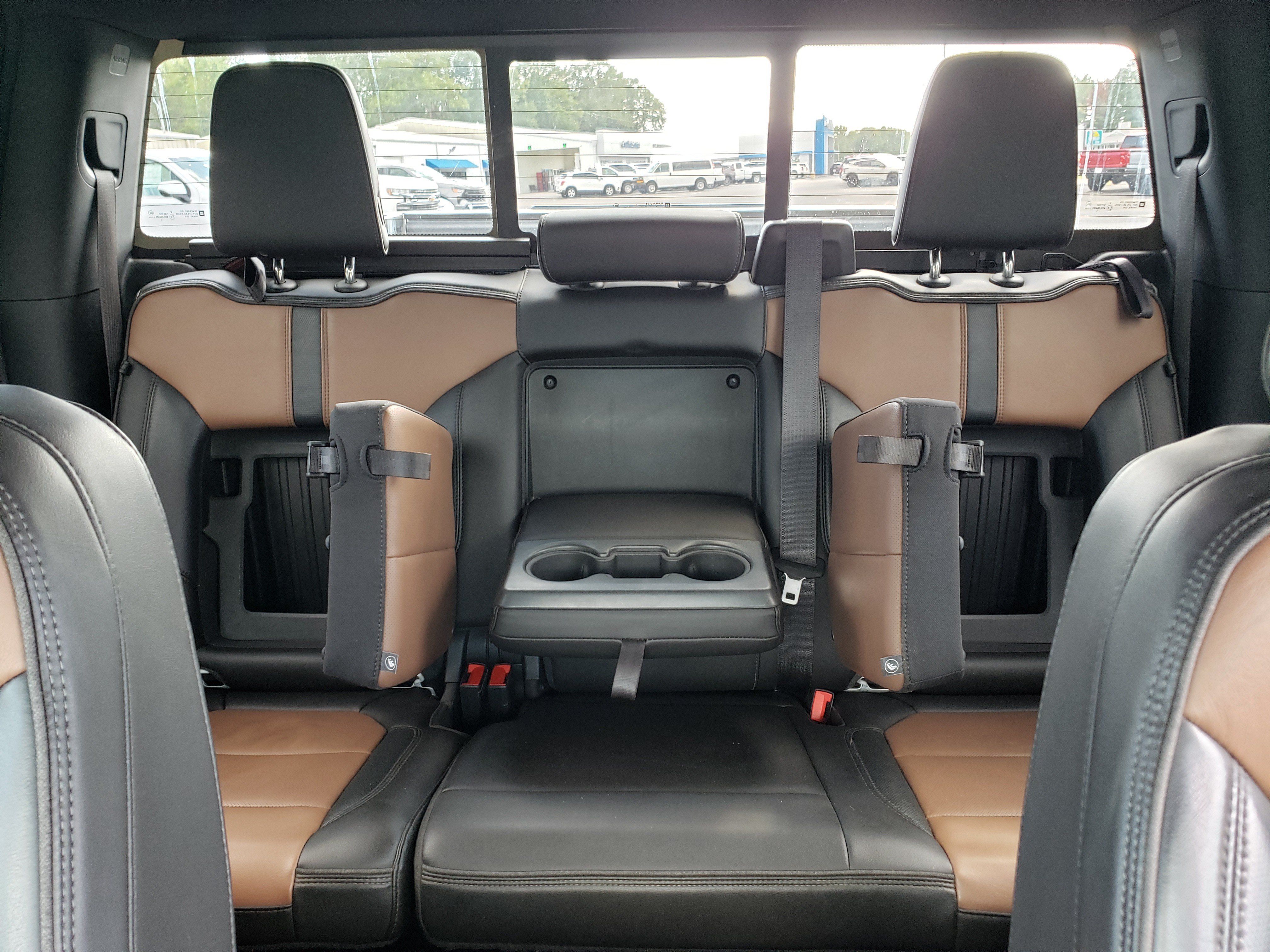 Used 2019 Chevrolet Silverado 1500 High Country w/ Technology Package AWD/4WD image 30