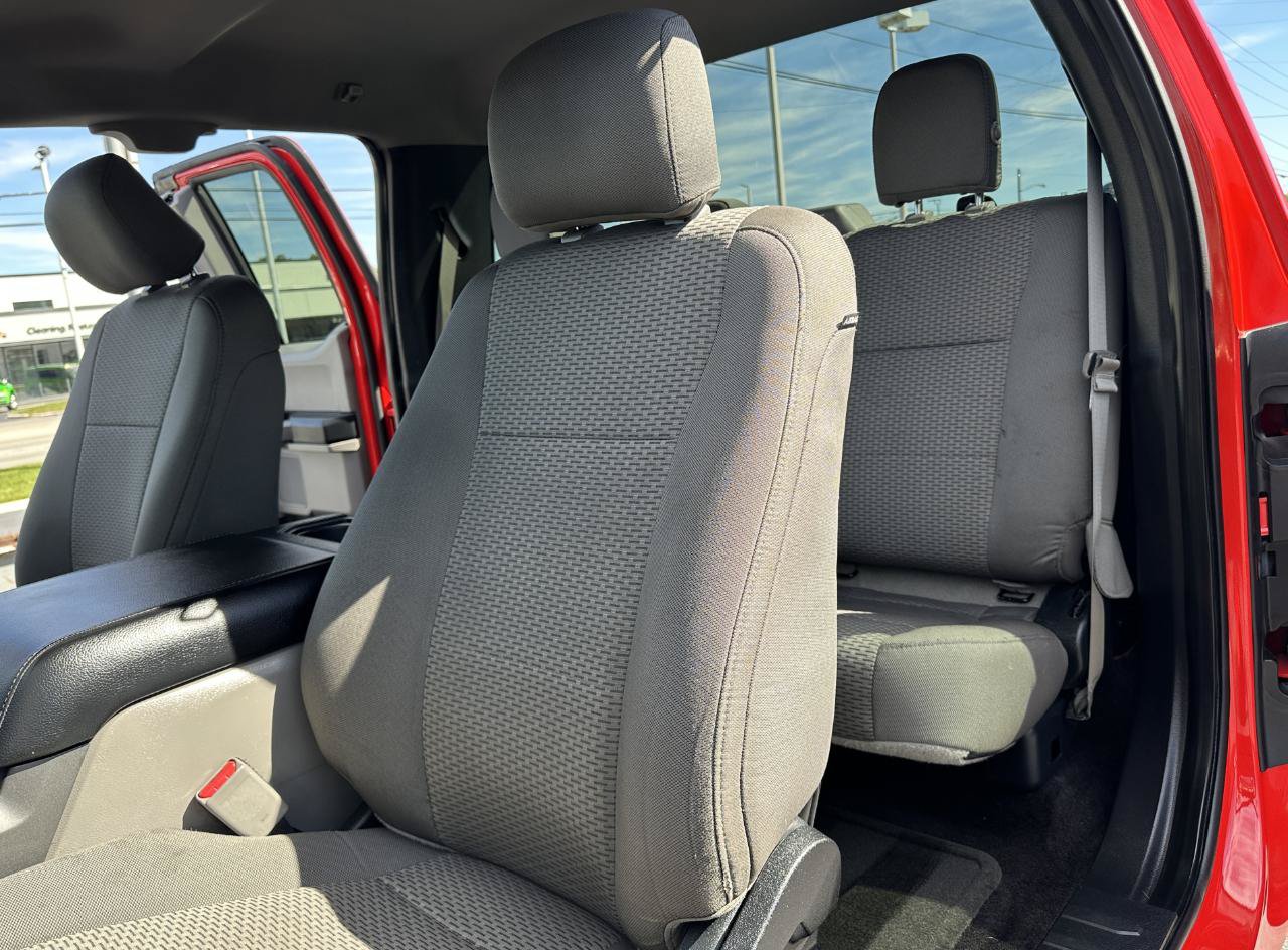 Used 2016 Ford F150 XLT AWD/4WD image 27