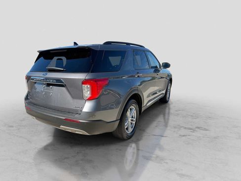 Certified 2023 Ford Explorer XLT w/ Equipment Group 202A AWD/4WD image 6