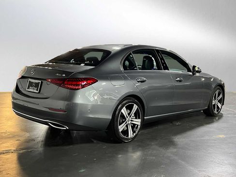 Used 2025 Mercedes-Benz C 300 4MATIC Sedan image 3