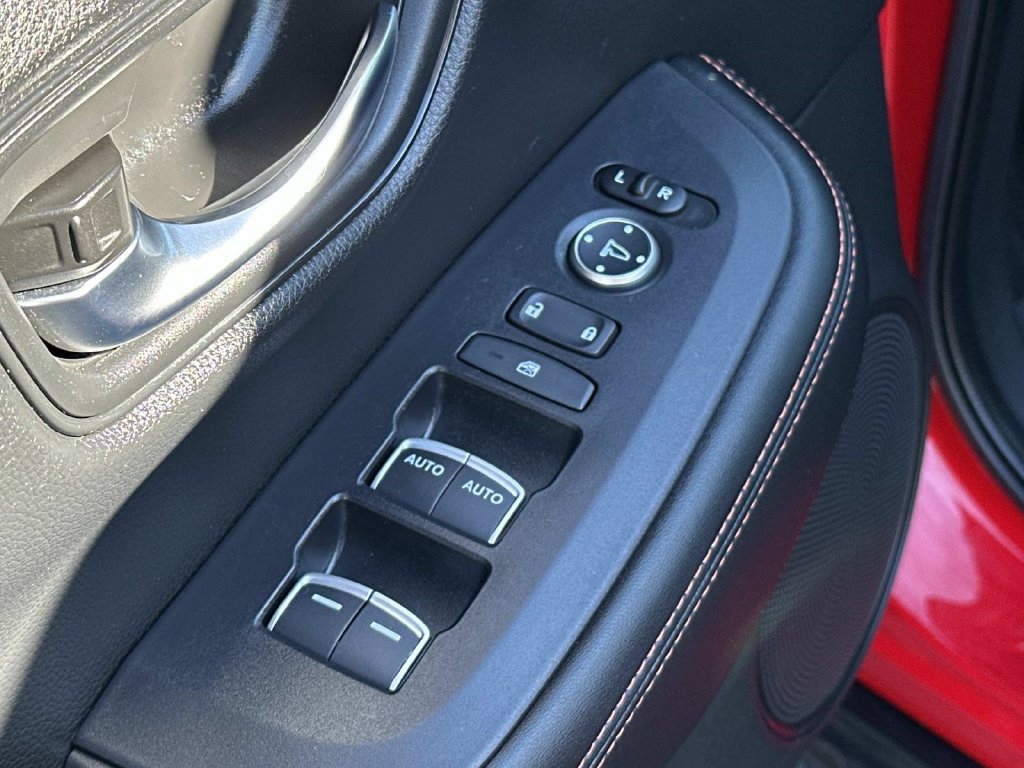 Used 2025 Honda HR-V Sport image 22