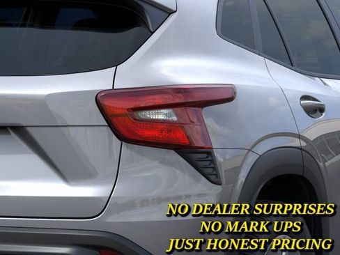 New 2026 Chevrolet Trax LS FWD image 11