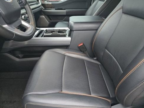 Used 2025 Ford F350 Lariat w/ Lariat Ultimate Package image 11