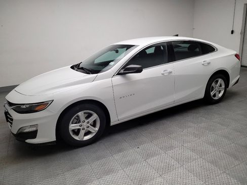 Used 2024 Chevrolet Malibu LS FWD image 2