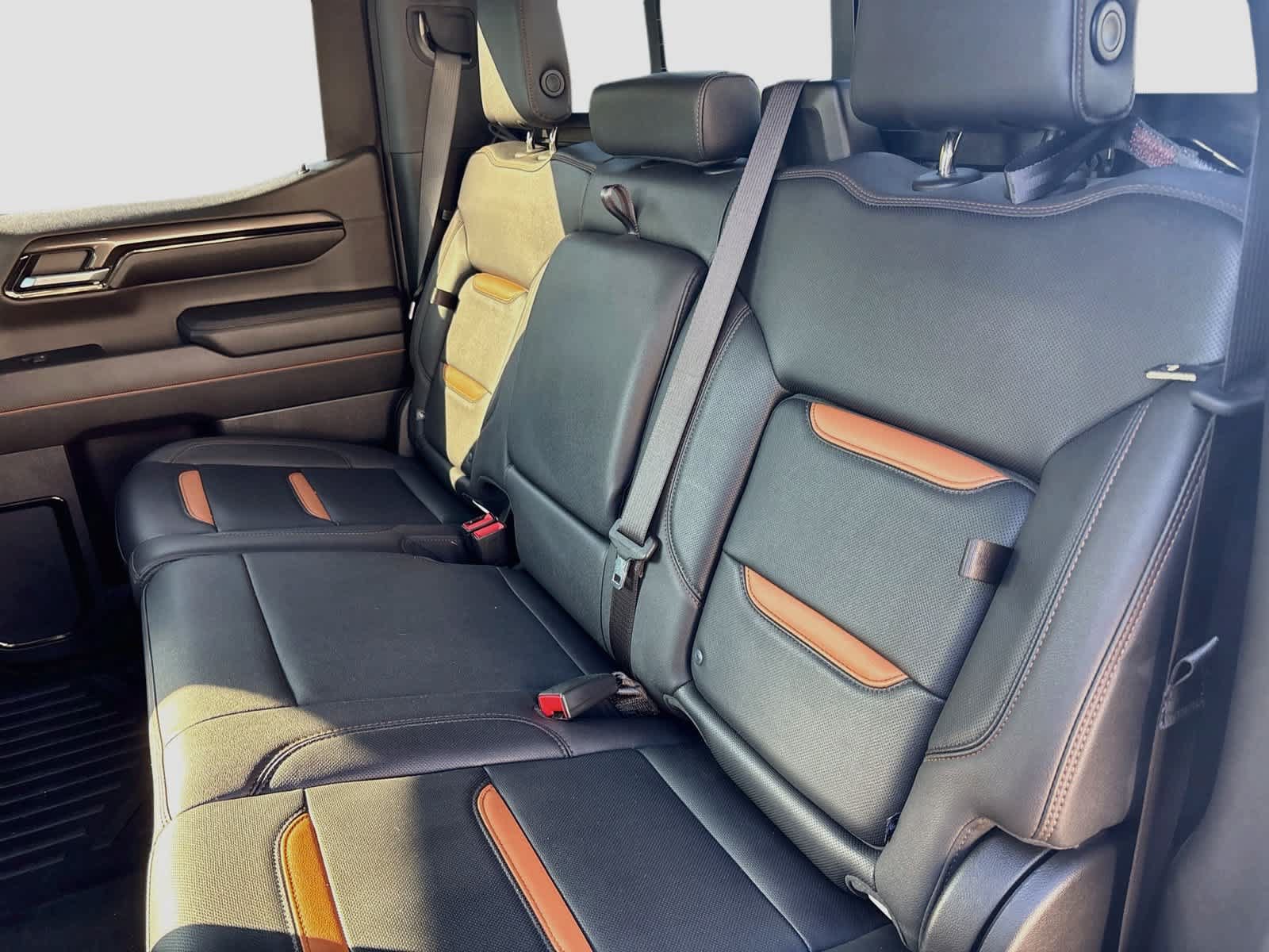 Used 2023 GMC Sierra 1500 AT4 w/ Technology Package AWD/4WD image 25