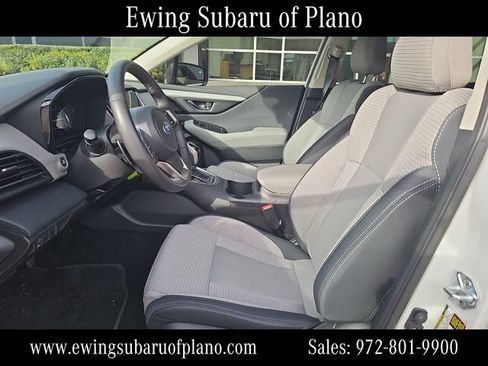 Used 2025 Subaru Outback Premium image 9
