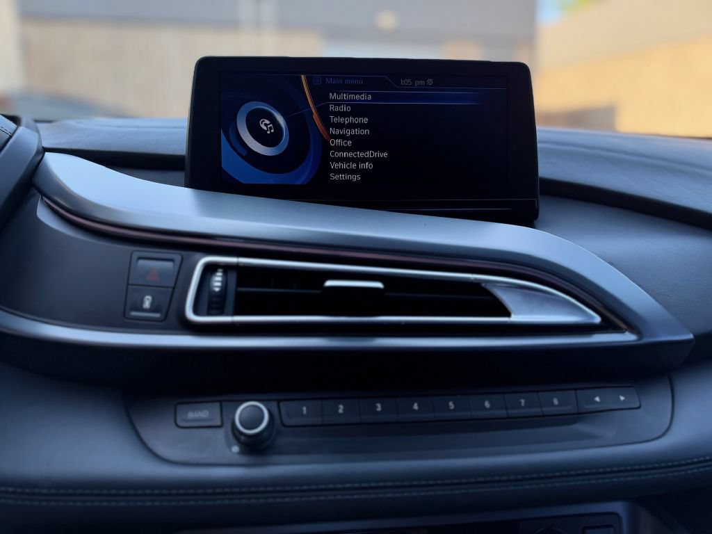 Used 2016 BMW i8 AWD/4WD image 22