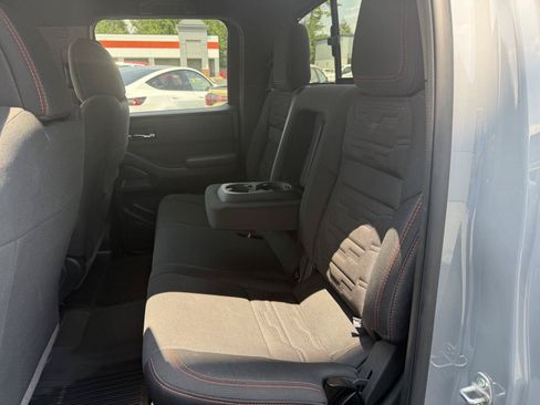 Used 2024 Nissan Frontier PRO-4X w/ Technology Package AWD/4WD image 36