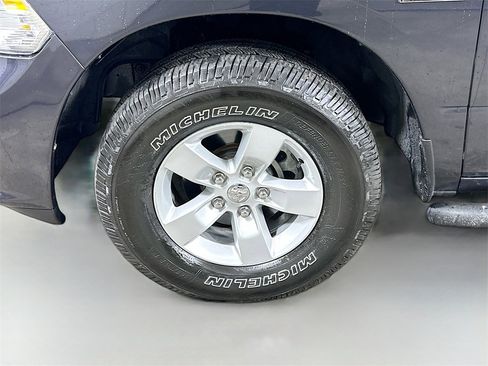 Used 2019 RAM 1500 Express image 8