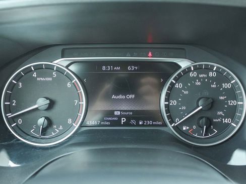 Used 2025 Nissan Rogue SV FWD image 28