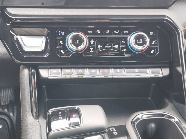 Used 2026 GMC Sierra 1500 AT4 w/ AT4 Premium Package AWD/4WD image 17