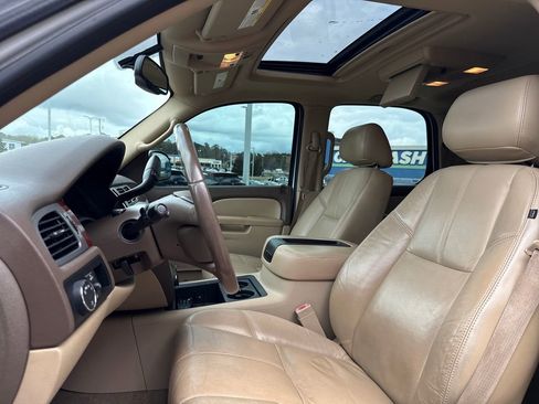 Used 2011 GMC Yukon SLT image 25