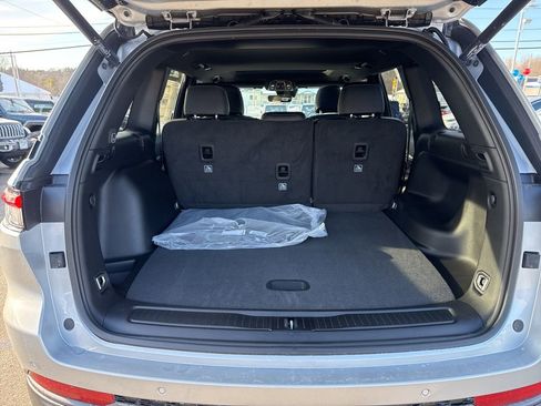 New 2026 Jeep Grand Cherokee Laredo image 25