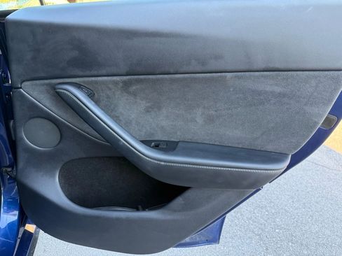 Used 2023 Tesla Model Y Long Range image 28