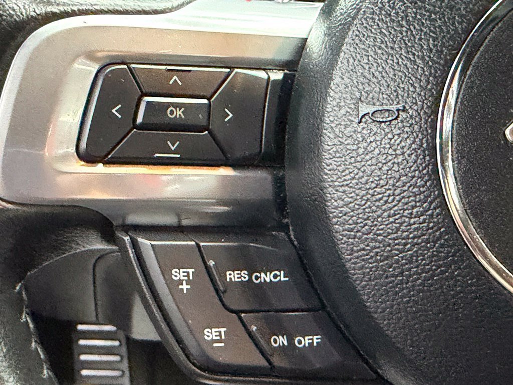 Used 2015 Ford Mustang Coupe RWD image 29