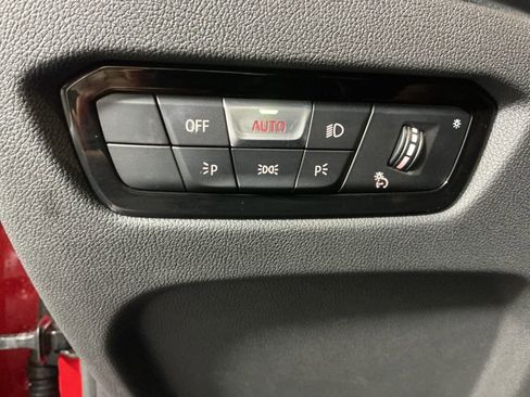 Certified 2024 BMW 330i Sedan w/ M Sport Package image 20