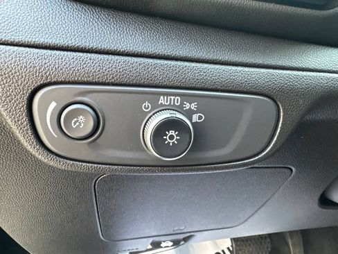 Used 2023 Chevrolet Bolt EUV Premier w/ Sun & Sound Package FWD image 14