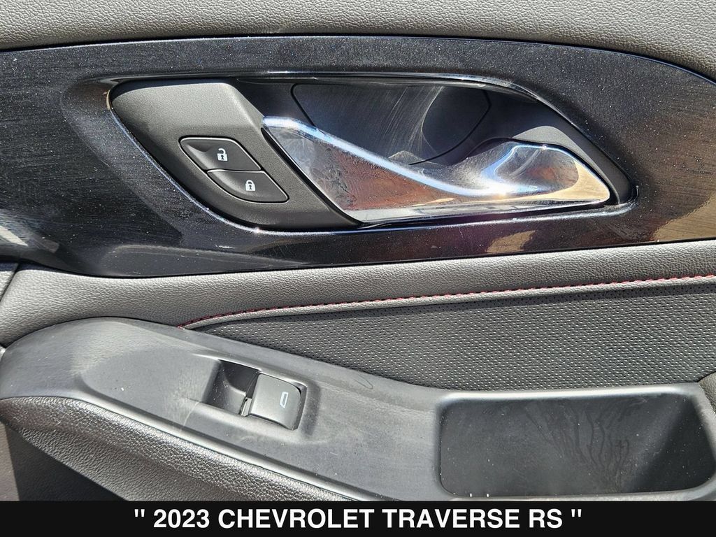 Used 2023 Chevrolet Traverse RS w/ LPO, Floor Liner Package FWD image 49