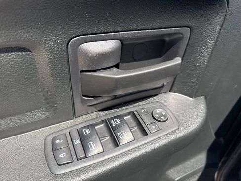 Used 2018 RAM 1500 Express w/ Express Value Package AWD/4WD image 20