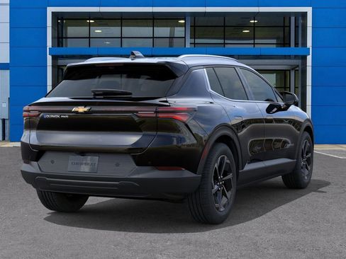 New 2026 Chevrolet Equinox EV LT image 4