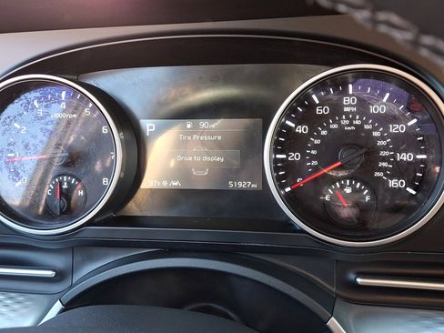 Used 2024 Kia Carnival LX image 26