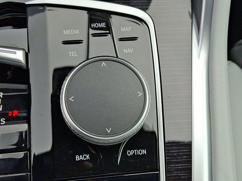 New 2026 BMW X6 xDrive40i image 17