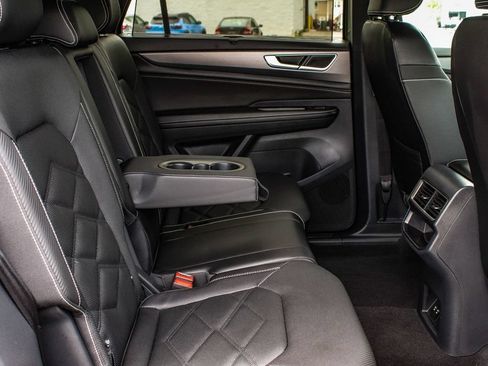 Used 2026 Volkswagen Atlas Cross Sport SE AWD/4WD image 38