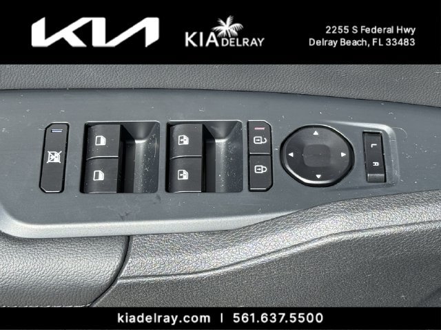 Used 2026 Kia Sportage EX w/ EX Panorama Roof Package FWD image 16