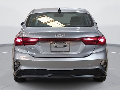 Used 2023 Kia Forte LXS w/ LXS Technology Package image 6