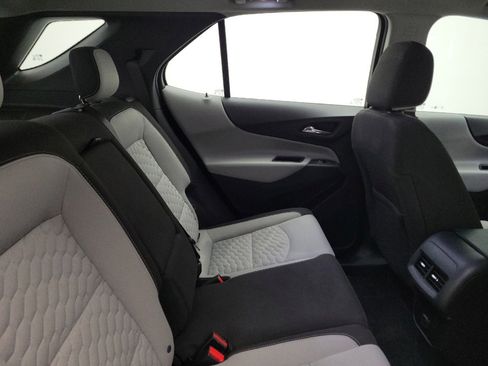 Used 2018 Chevrolet Equinox LS image 19