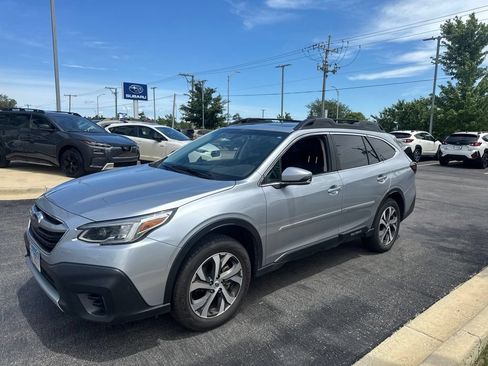 Used 2022 Subaru Outback Limited AWD/4WD image 1