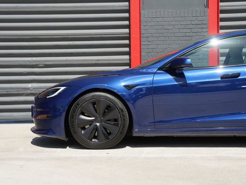 Used 2022 Tesla Model S AWD/4WD image 12