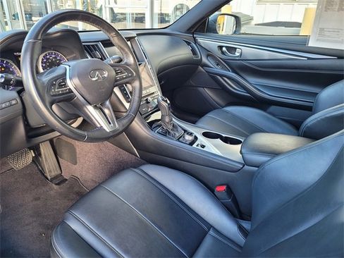 Used 2018 INFINITI Q60 2.0t w/ Moonroof Package image 16