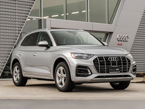 Certified 2023 Audi Q5 2.0T Premium w/ Convenience Package image 1
