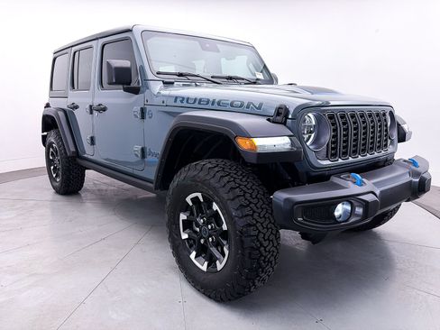 Used 2024 Jeep Wrangler Unlimited Rubicon 4xe AWD/4WD image 18
