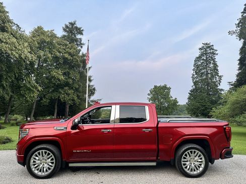 Used 2022 GMC Sierra 1500 Denali w/ Denali Reserve Package AWD/4WD image 6