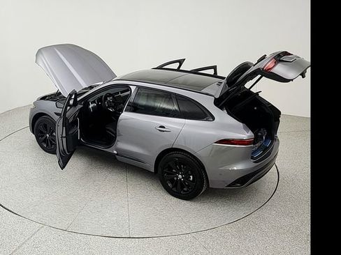 New 2026 Jaguar F-PACE R-Dynamic S image 40