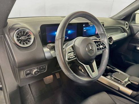 Used 2023 Mercedes-Benz GLB 250 image 10