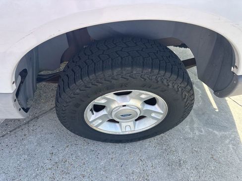 Used 2001 Ford Explorer Sport Trac 2WD image 17