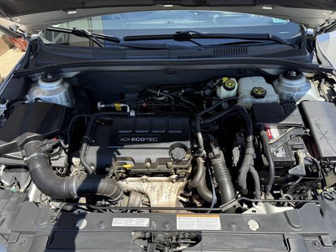 Used 2014 Chevrolet Cruze LT w/ RS Package FWD image 16