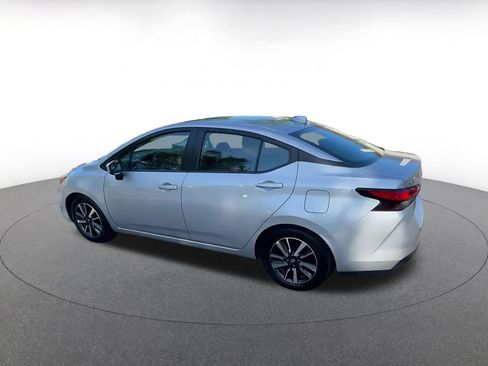 Used 2025 Nissan Versa SV FWD image 10