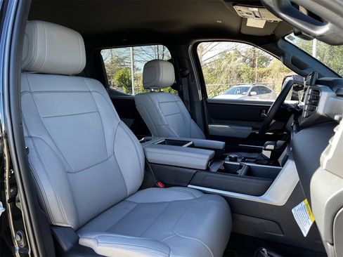 Used 2026 Toyota Tundra Limited image 24