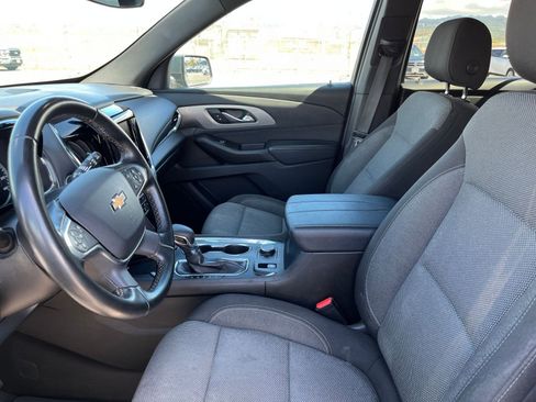Used 2023 Chevrolet Traverse LT image 27