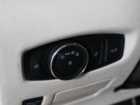 Used 2017 Lincoln Continental Reserve w/ Technology Package image 23