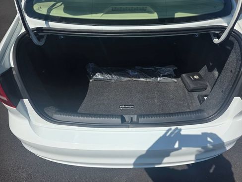 Used 2017 Volkswagen Jetta SEL FWD image 14